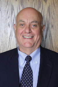 Headshot of Dr. Larry Massie