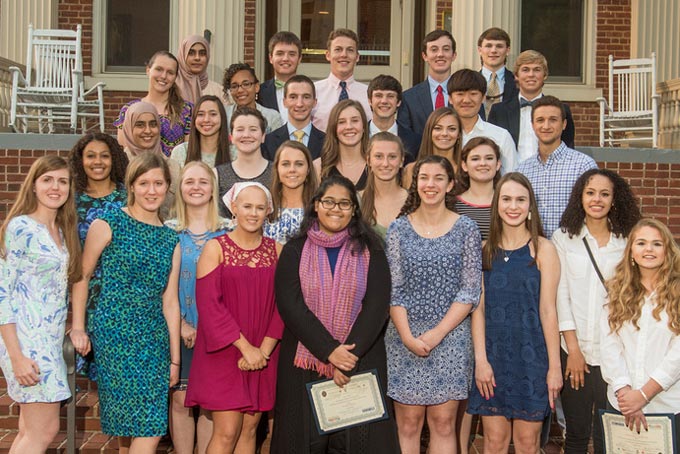 Senior HOnors recipients pose together
