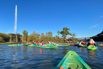 Students in kayaks on James River